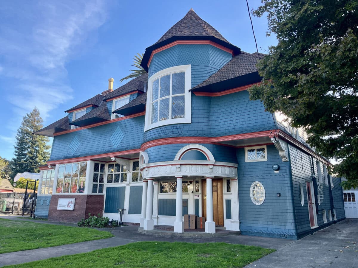 Alameda Post - the Greenleaf House.