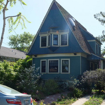 Alameda Post - Victorian era architecture on Alameda's East End