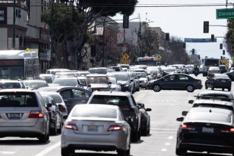 Alameda Post - cars backed up trying to get across the Park Street bridge during the power outage