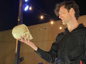 Alameda Post - the actor playing Hamlet holds a scull