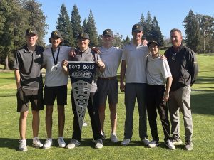 Alameda Post - The Alameda High School golf team poses on the green.