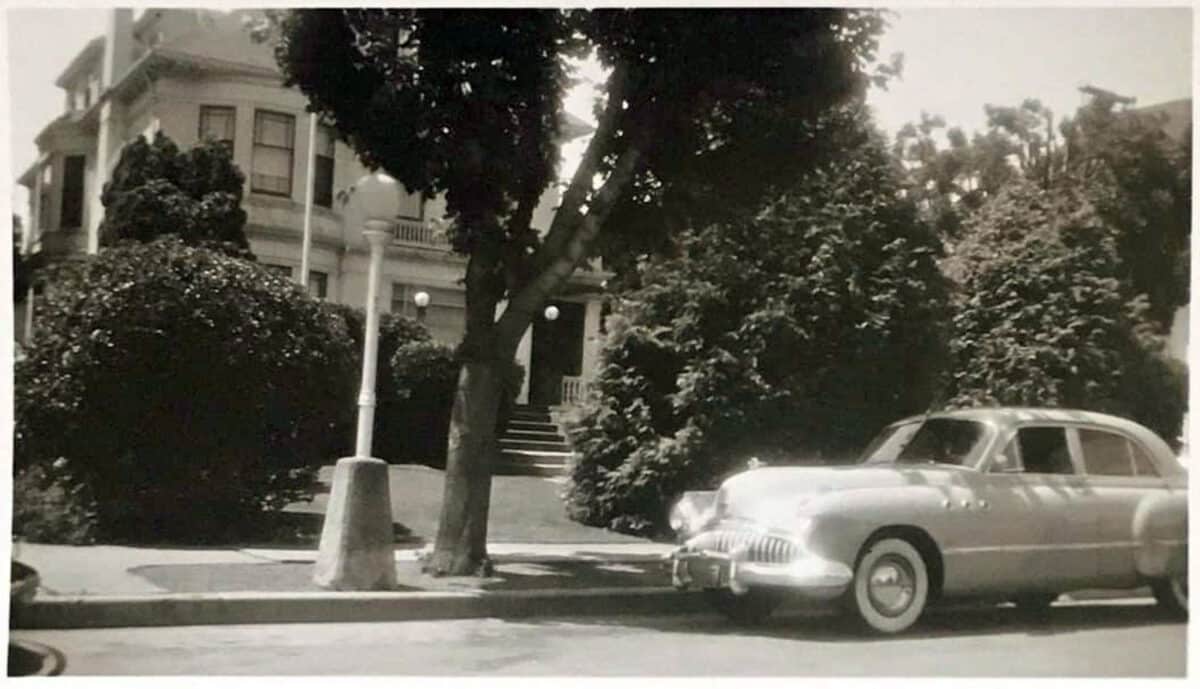 Alameda Post - an old black and white photo of 921 Grand Street