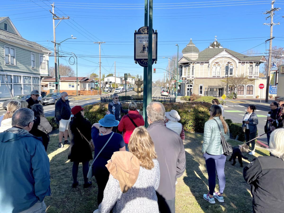 Alameda Post - Dennis Evanosky leads a walking tour of the original town of Alameda
