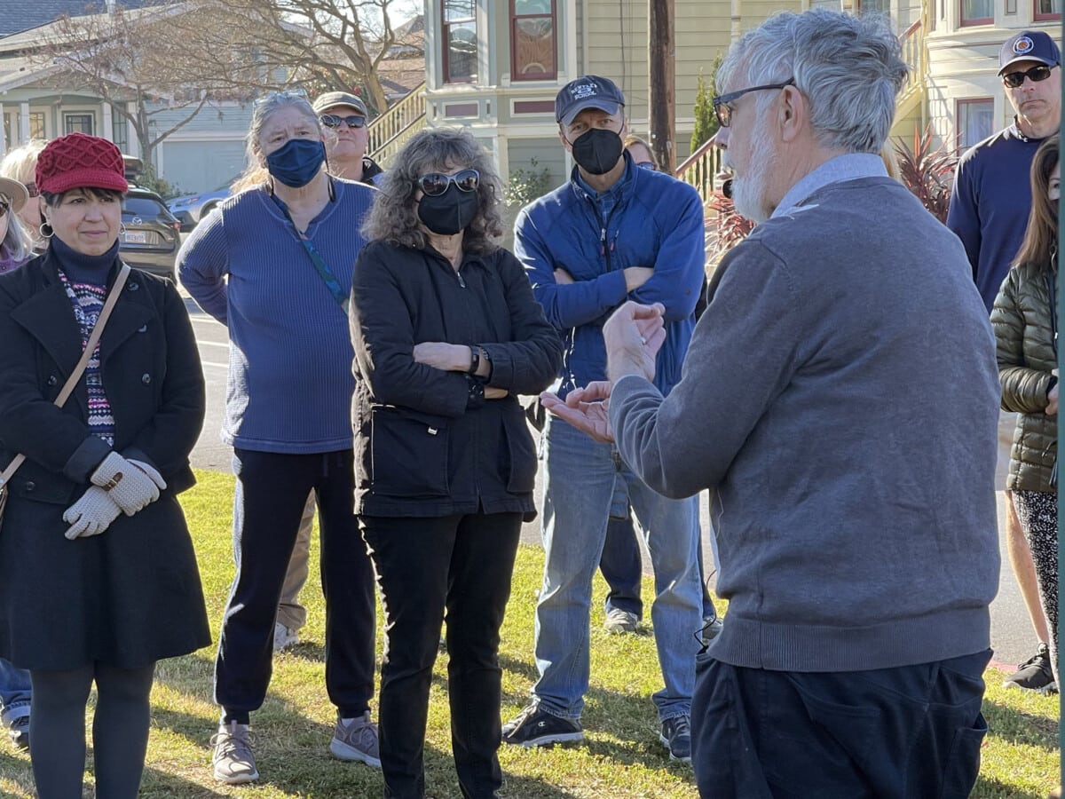 Alameda Post - Dennis Evanosky leads a walking tour of the original town of Alameda