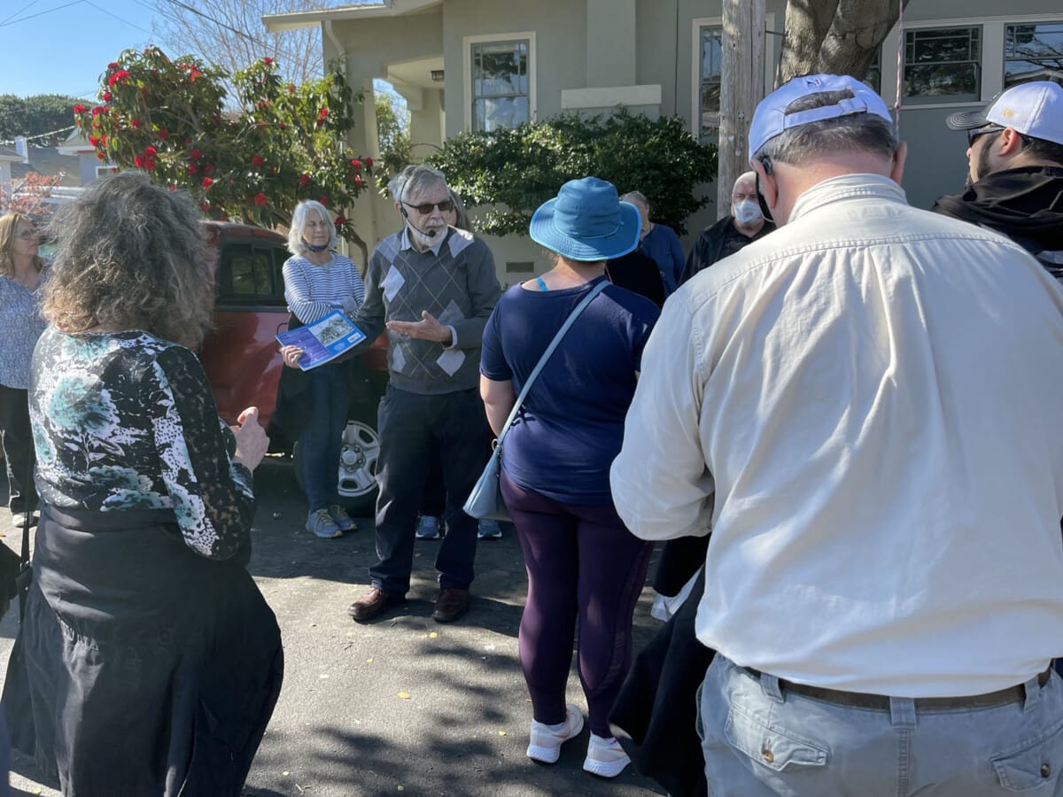 Alameda Post - Dennis Evanosky leads a walking tour of the original town of Alameda