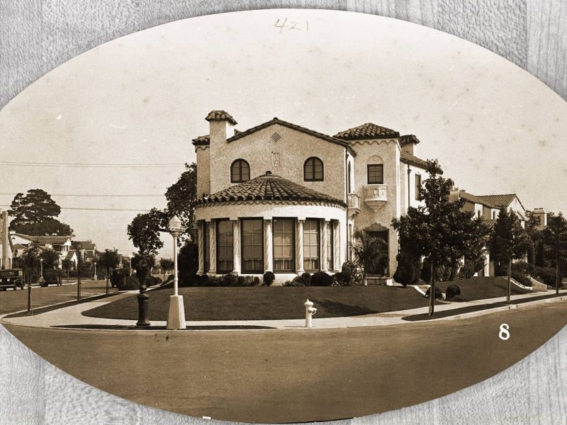 One of the original Fernside houses. Photo courtesy Alameda Museum