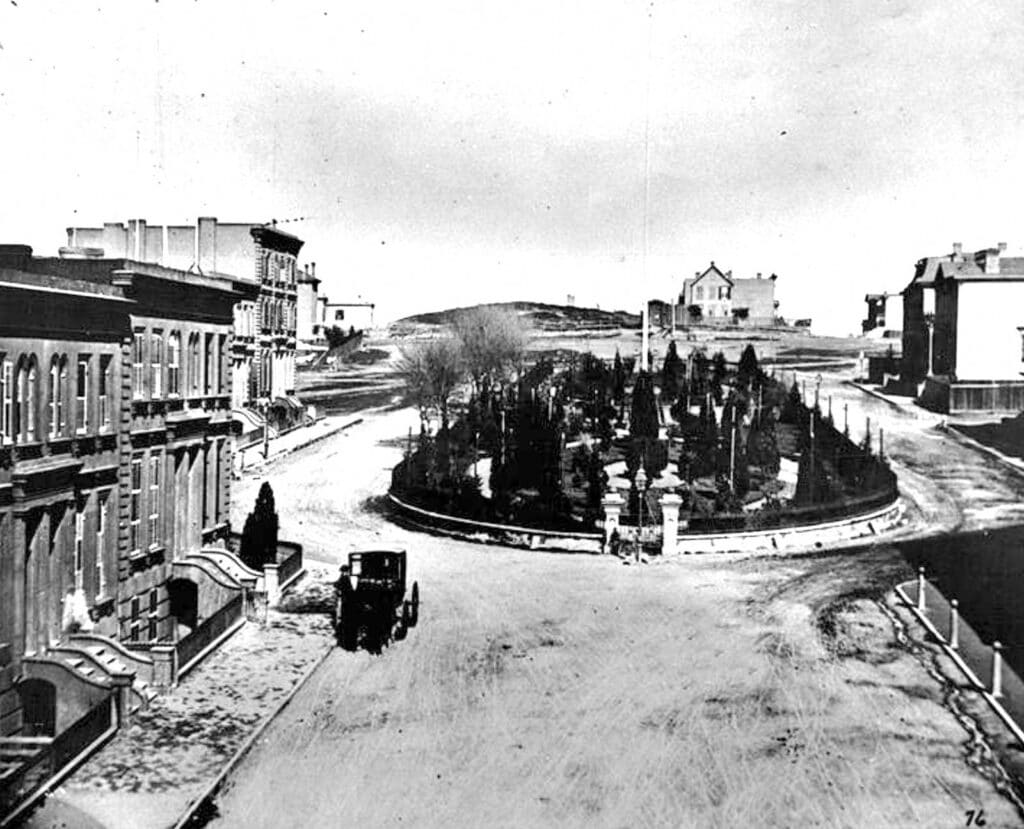 Alameda Post - a black and white photo of San Francisco’s South Park